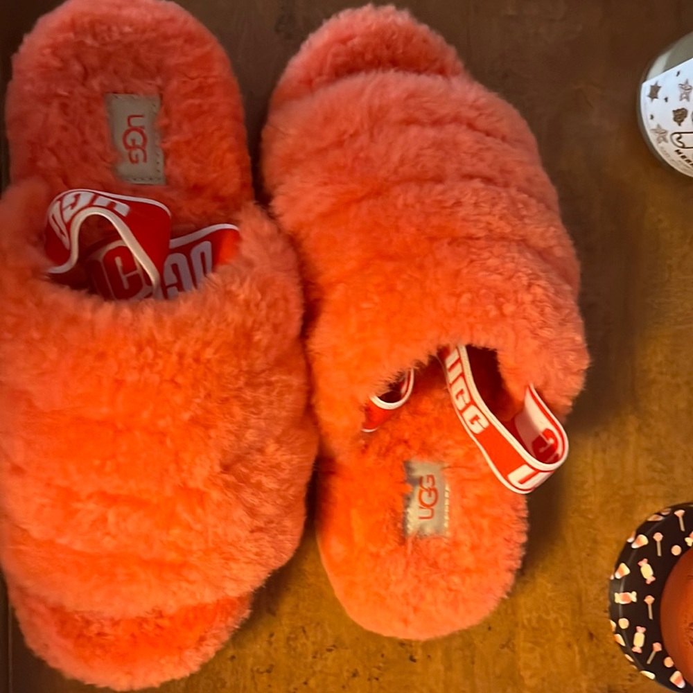 Ugg Fluff yeah slides